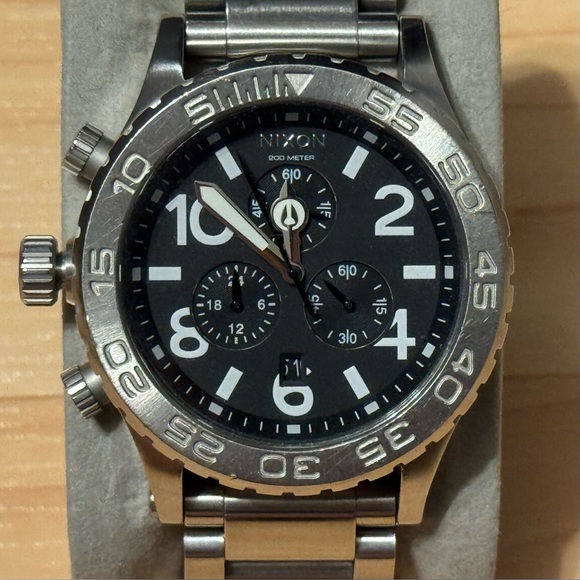 Nixon The 42-20 Chrono Minimize Silver Black Chronograph Men's Analog Watch RUNS - Picture 1 of 9